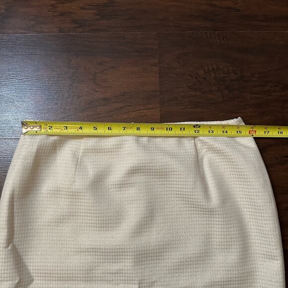 Calvin Klein cream & gold houndstooth pencil skirt size 10P - Picture 9 of 9